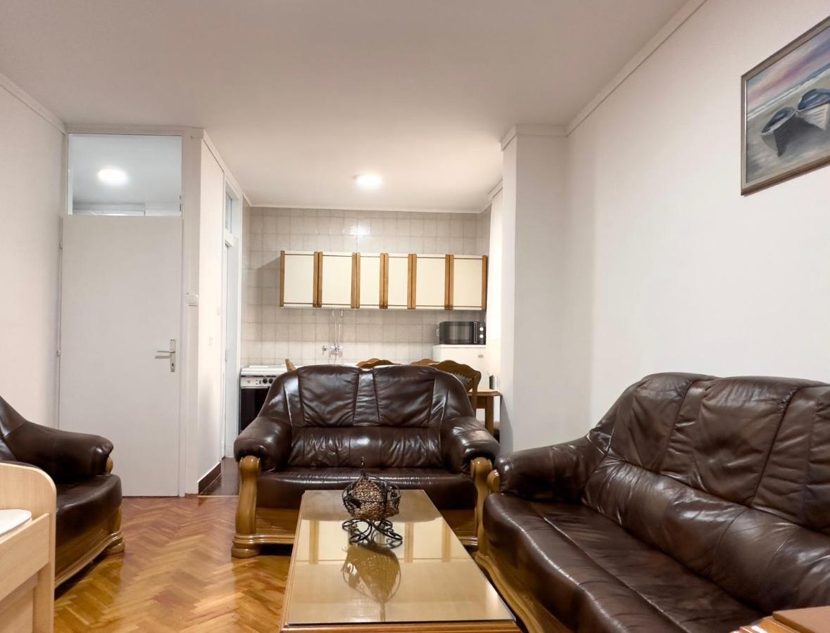 Apartment D-Moll ストモレ エクステリア 写真